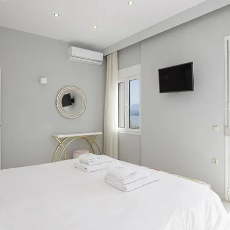 ヴィラ Seafront Luxury Escape With Infinity Pool *