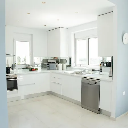 Seafront Luxury Escape With Infinity Pool * Akrotiri (Santorini)