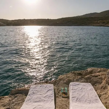 Villa Seafront Luxury Escape With Infinity Pool Marathi (Crete)