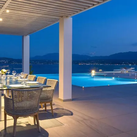 Villa Seafront Luxury Escape With Infinity Pool Marathi (Crete)
