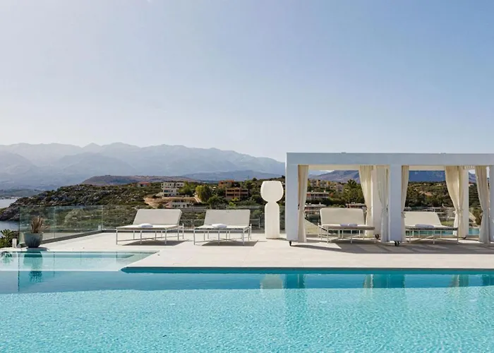 ヴィラ Seafront Luxury Escape With Infinity Pool Akrotírion